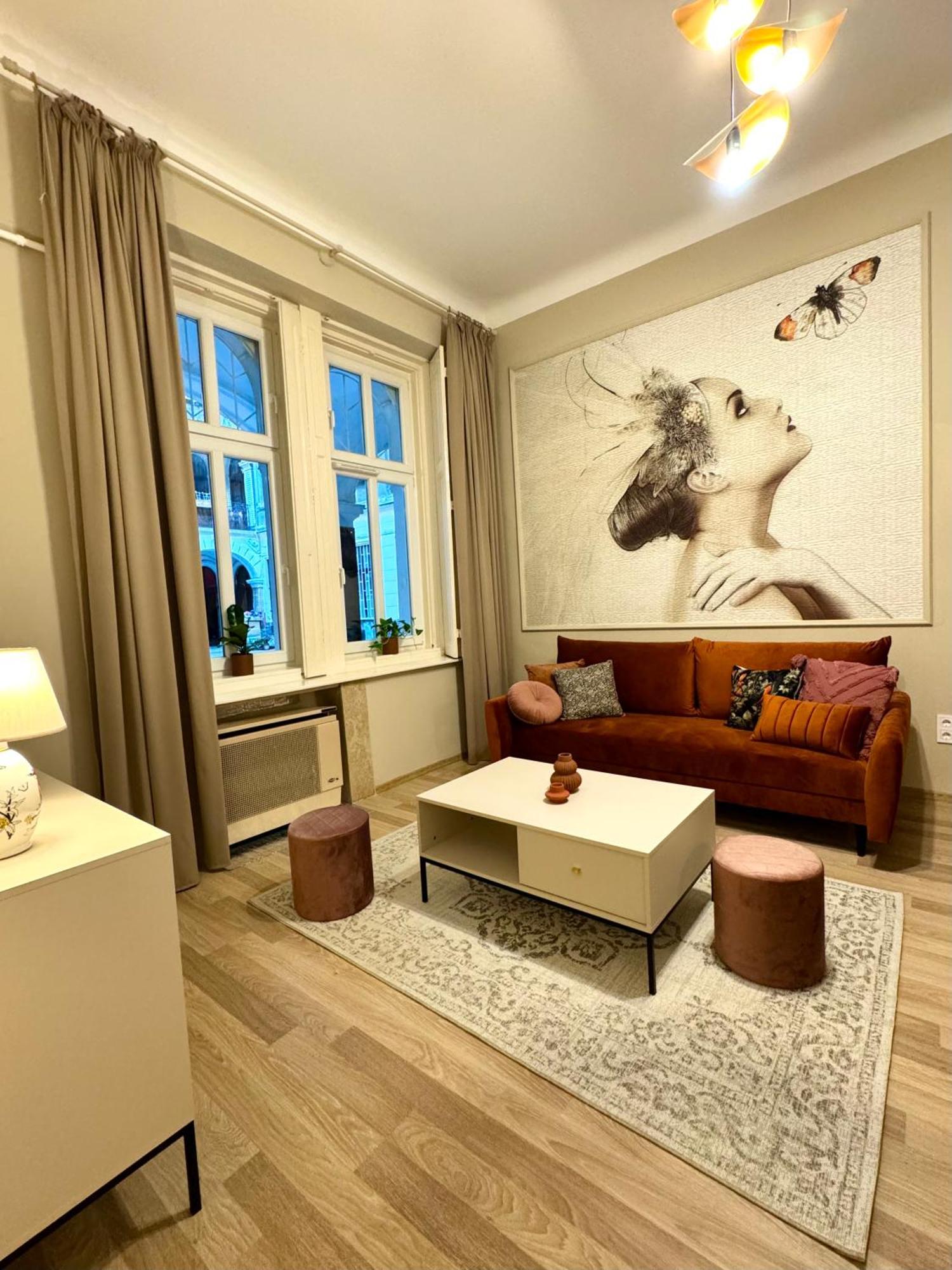 Stay At Liz Budapest Central エクステリア 写真